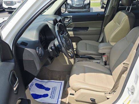 Used 2015 Jeep Patriot Limited w/ Sun/Sound Group AWD/4WD image 12
