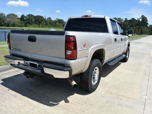 Used 2007 Chevrolet Silverado 2500 LT w/ Heavy-Duty Power Package image 4