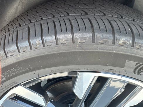 Certified 2023 Kia Telluride SX Prestige AWD/4WD image 9