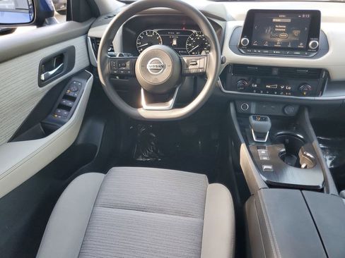 Certified 2021 Nissan Rogue SV FWD image 15