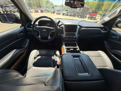 Used 2018 Chevrolet Tahoe Premier AWD/4WD image 10
