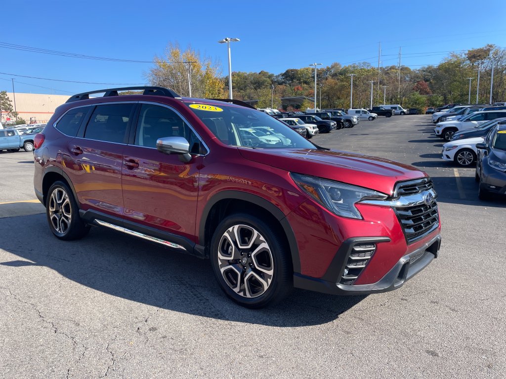 Used 2023 Subaru Ascent Limited w/ Technology Package AWD/4WD image 7