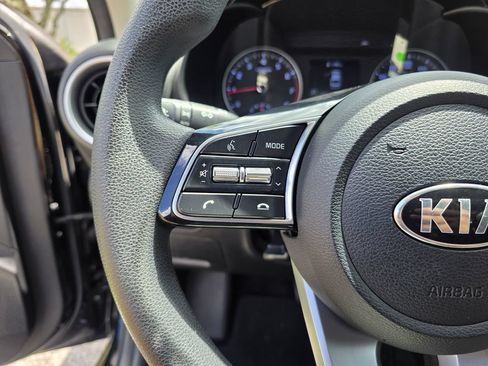 Used 2021 Kia Forte LXS FWD image 23