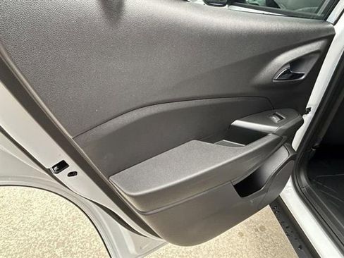 New 2026 Chevrolet Trax LS w/ LS Convenience Package image 24