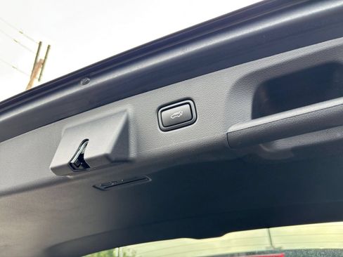 Used 2025 Hyundai Palisade SEL FWD image 20
