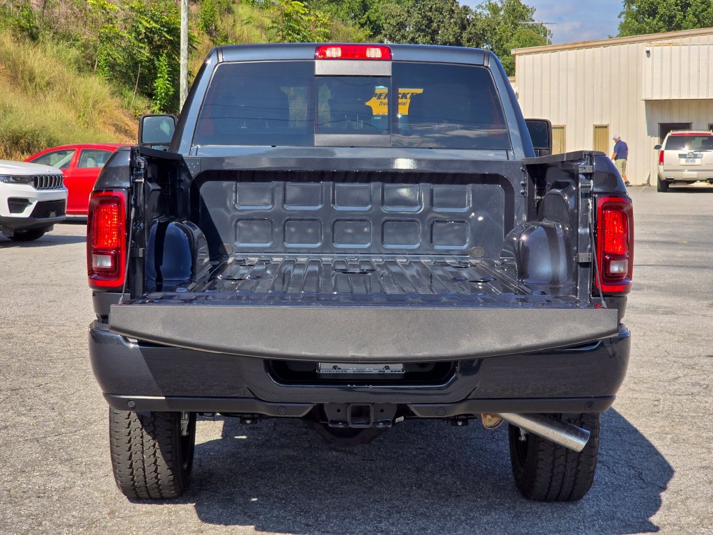 New 2027 RAM 2500 Tradesman AWD/4WD image 13