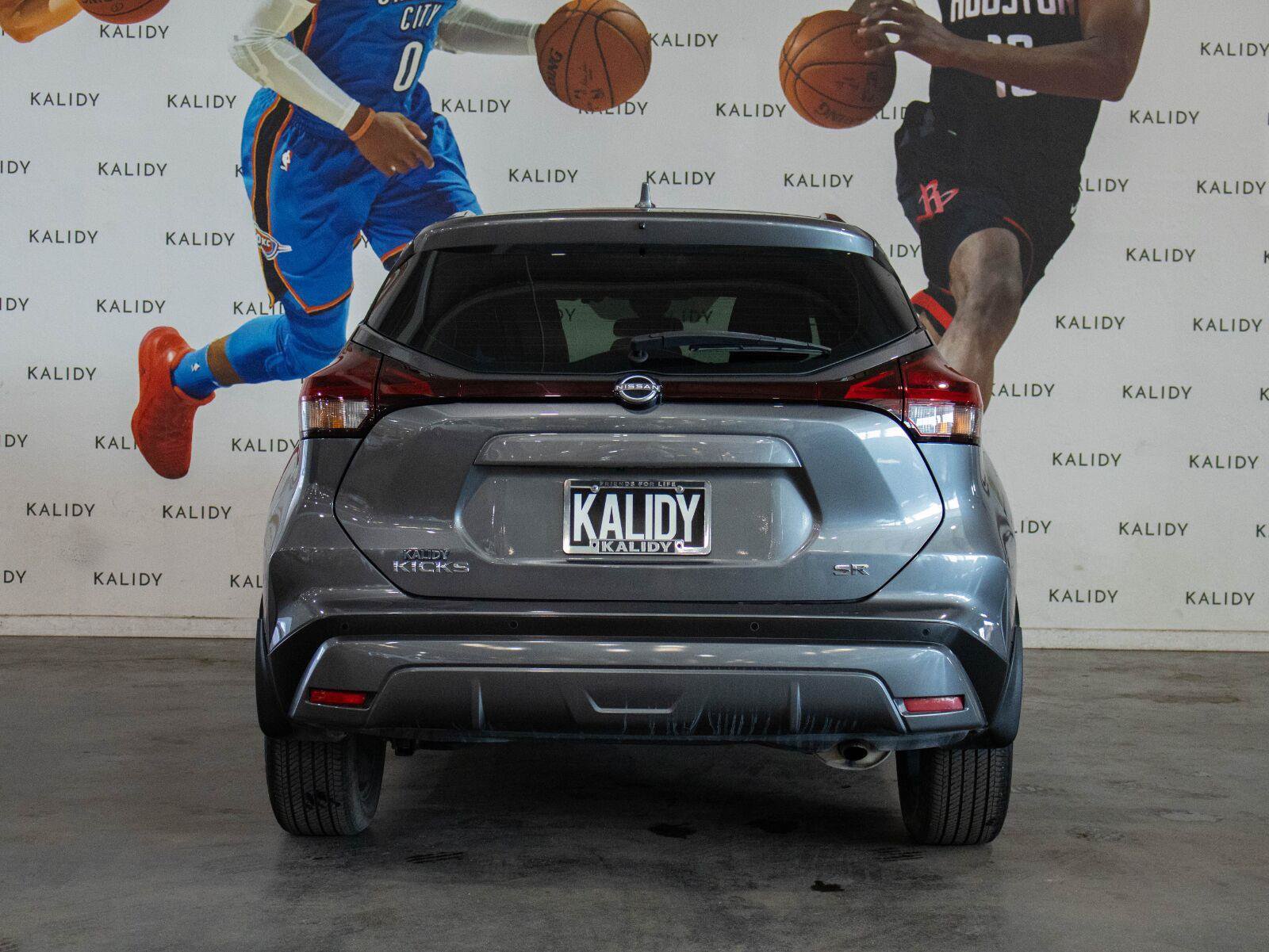Used 2023 Nissan Kicks SR FWD image 22