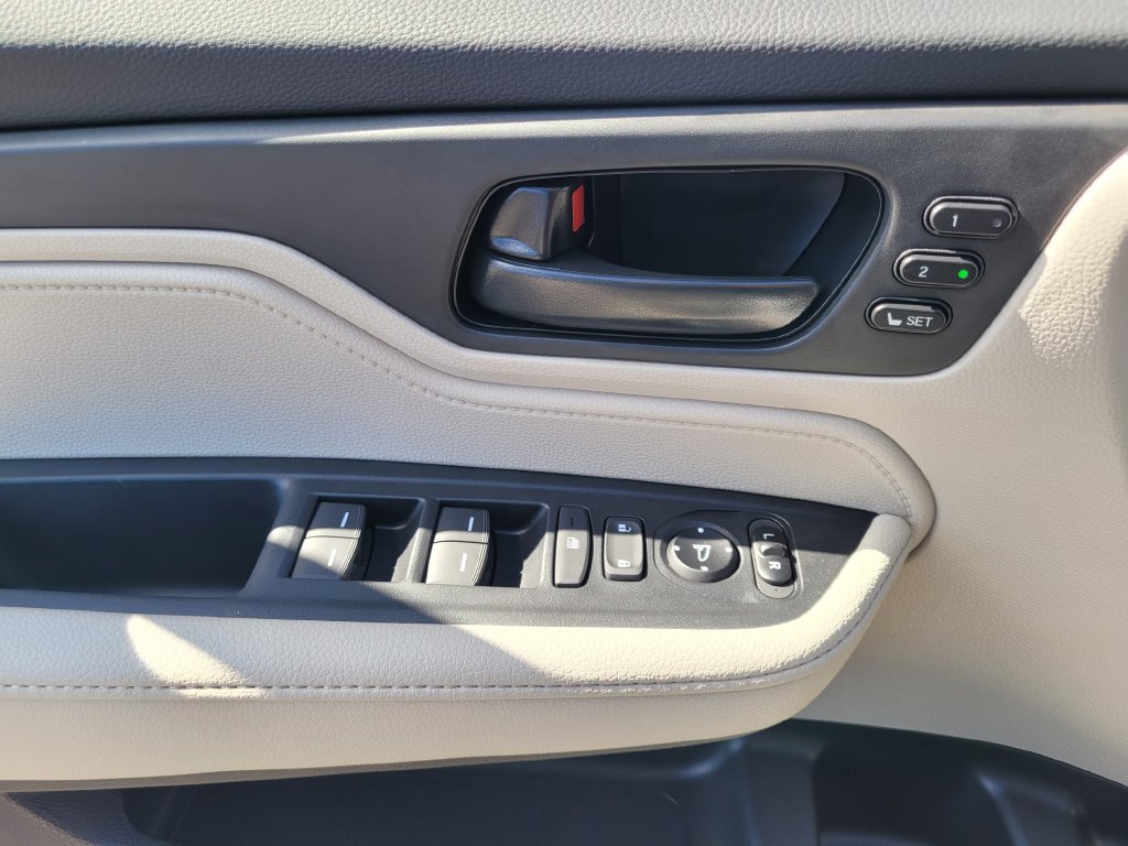 New 2027 Honda Odyssey EX-L image 12
