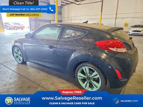 Used 2012 Hyundai Veloster w/ Style Pkg FWD image 3