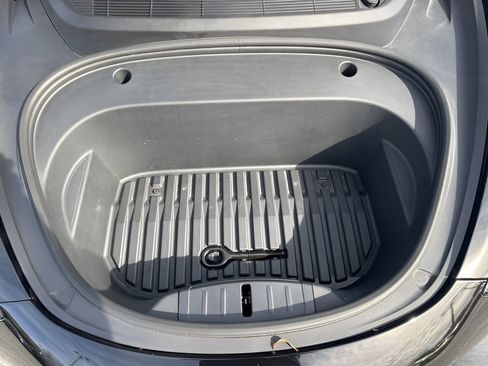 Used 2023 Tesla Model 3 Standard Range image 34