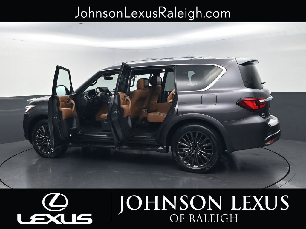 Used 2023 INFINITI QX80 Sensory w/ All-Season Package AWD/4WD image 38