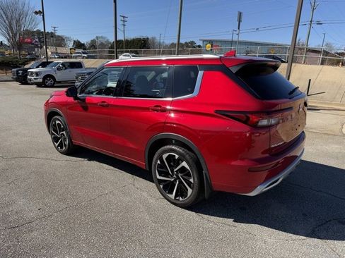 Used 2022 Mitsubishi Outlander SEL image 3