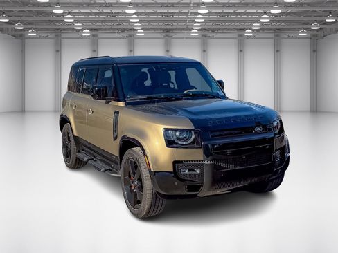 New 2025 Land Rover Defender 110 X image 7