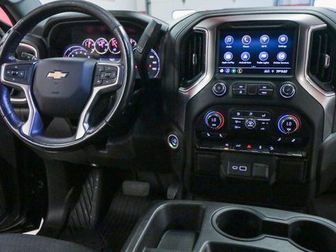 Used 2022 Chevrolet Silverado 1500 LT AWD/4WD image 21