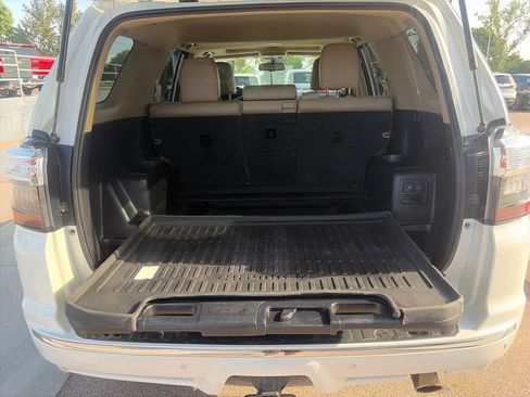 Used 2018 Toyota 4Runner Limited AWD/4WD image 12