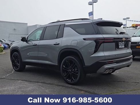 New 2026 Chevrolet Traverse LT image 8