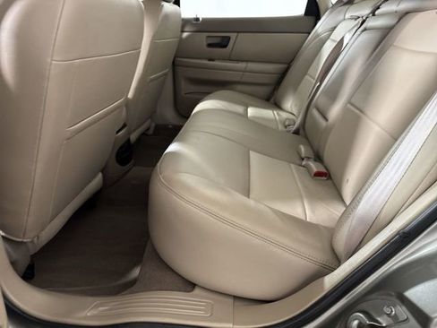 Used 2003 Ford Taurus SEL image 21