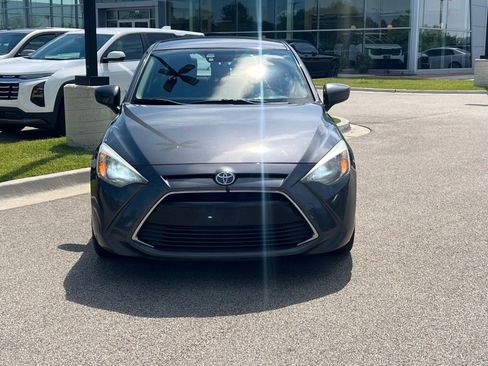 Used 2018 Toyota Yaris iA FWD image 2