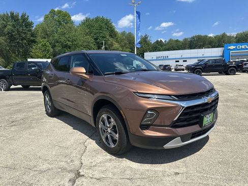 Used 2023 Chevrolet Blazer LT AWD/4WD image 12