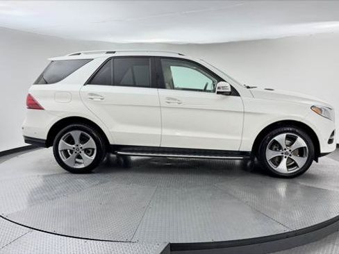 Used 2018 Mercedes-Benz GLE 350 w/ Premium 1 Package image 9