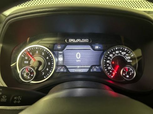 New 2026 RAM 1500 Express AWD/4WD image 18