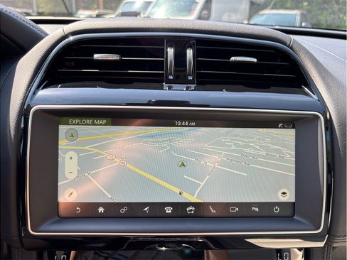 Used 2020 Jaguar F-PACE Prestige AWD/4WD image 31