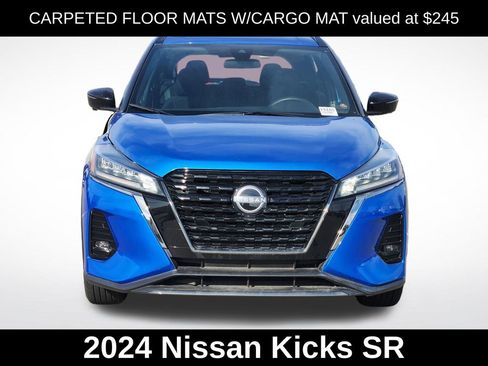 Used 2024 Nissan Kicks SR image 2