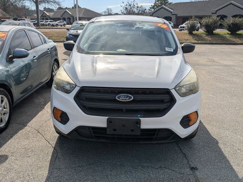 Used 2018 Ford Escape S image 7