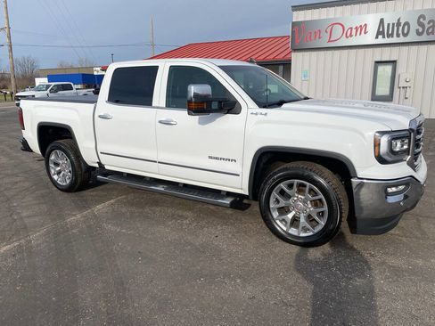 Used 2018 GMC Sierra 1500 SLT image 3