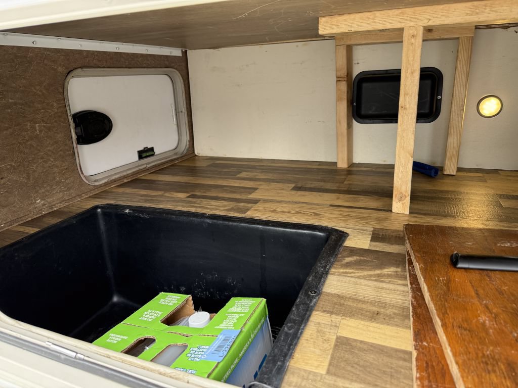 Used 2014 Mercedes-Benz Sprinter 3500 image 18