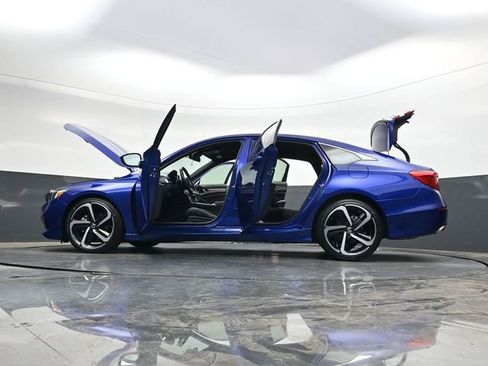 Used 2022 Honda Accord Sport image 40