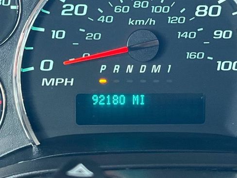 Used 2016 Chevrolet Express 2500 RWD image 25