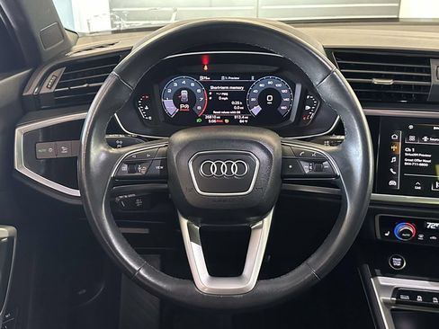 Used 2023 Audi Q3 2.0T Premium w/ Convenience Package AWD/4WD image 18