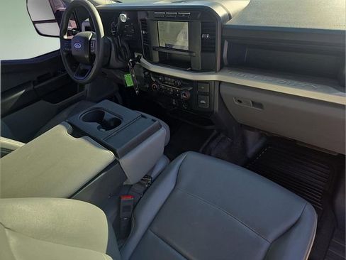 Used 2023 Ford F250 XL w/ XL Chrome Package image 11