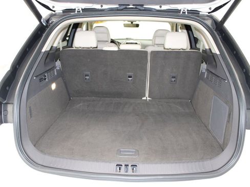 Used 2019 Lincoln Nautilus Select image 16