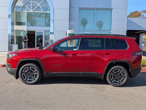 New 2026 Jeep Cherokee Laredo AWD/4WD image 2
