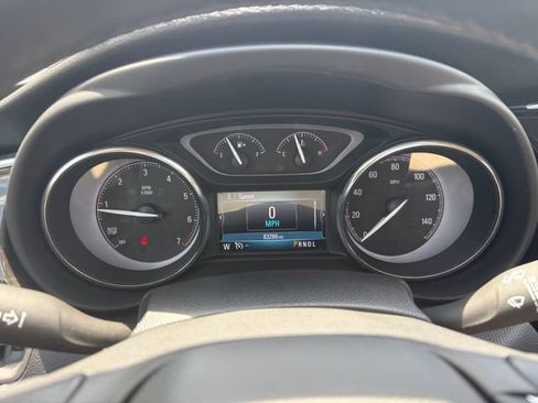 Used 2020 Buick Envision Essence FWD image 9