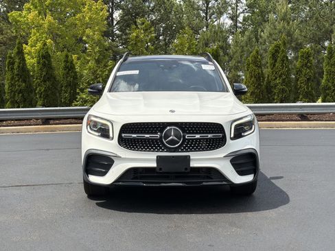Used 2020 Mercedes-Benz GLB 250 4MATIC image 12