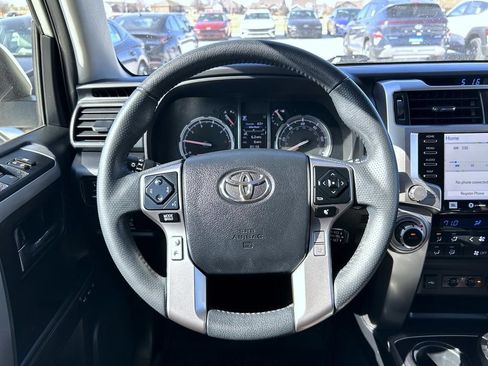 Used 2021 Toyota 4Runner Limited AWD/4WD image 11