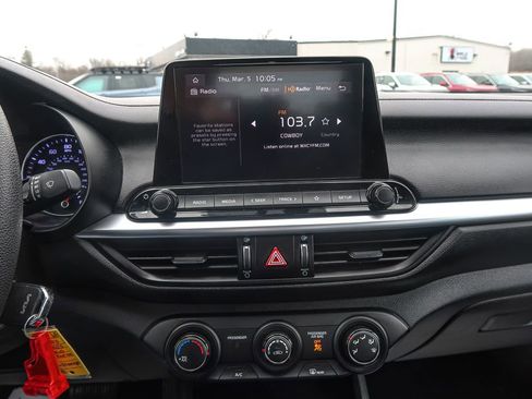 Used 2023 Kia Forte LXS image 30