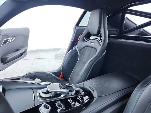 Used 2018 Mercedes-Benz AMG GT R image 20