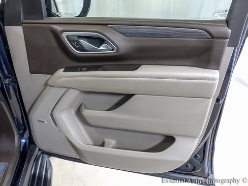 Certified 2021 GMC Yukon XL SLT w/ SLT Luxury Plus Package image 28