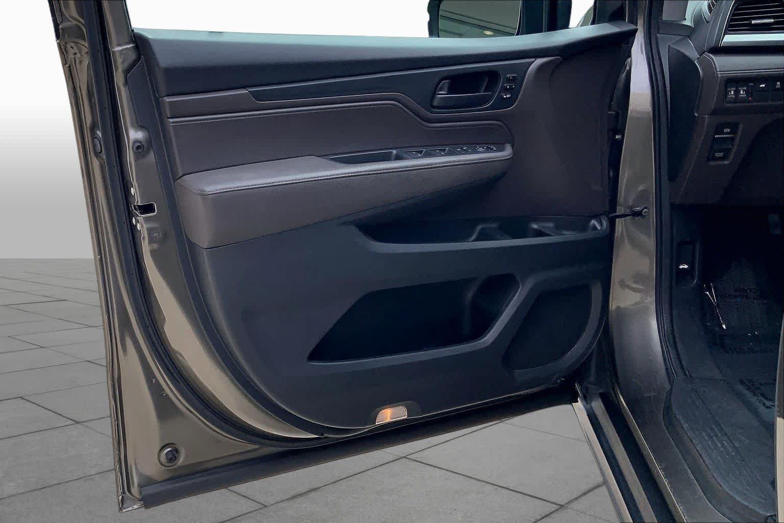 Used 2018 Honda Odyssey EX-L image 22