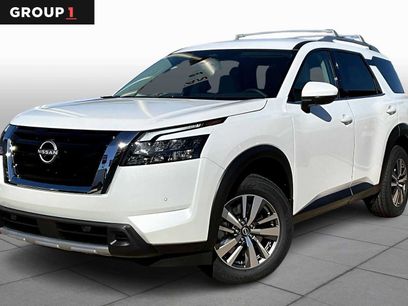 New 2025 Nissan Pathfinder SL