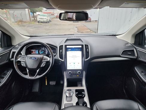 Used 2023 Ford Edge SEL image 17