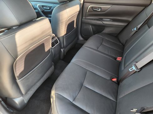 Used 2017 Nissan Altima 2.5 SL w/ 2.5 Technology Package image 29