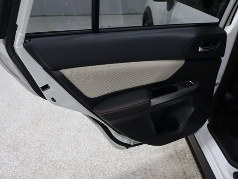 Used 2016 Subaru Crosstrek 2.0i Premium w/ Moonroof Package image 19