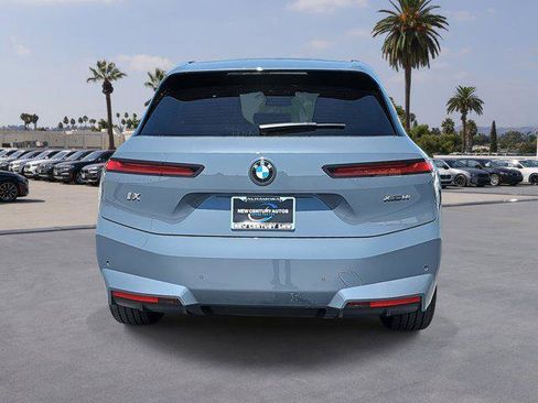 New 2026 BMW iX xDrive60 w/ Premium Package image 6