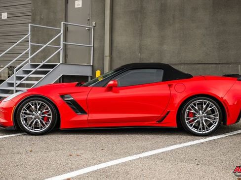 Used 2015 Chevrolet Corvette Z06 w/ 2LZ Preferred Equipment Group image 40