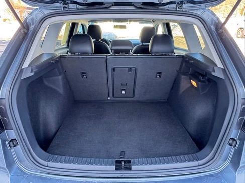 Certified 2022 Volkswagen Taos SE image 19